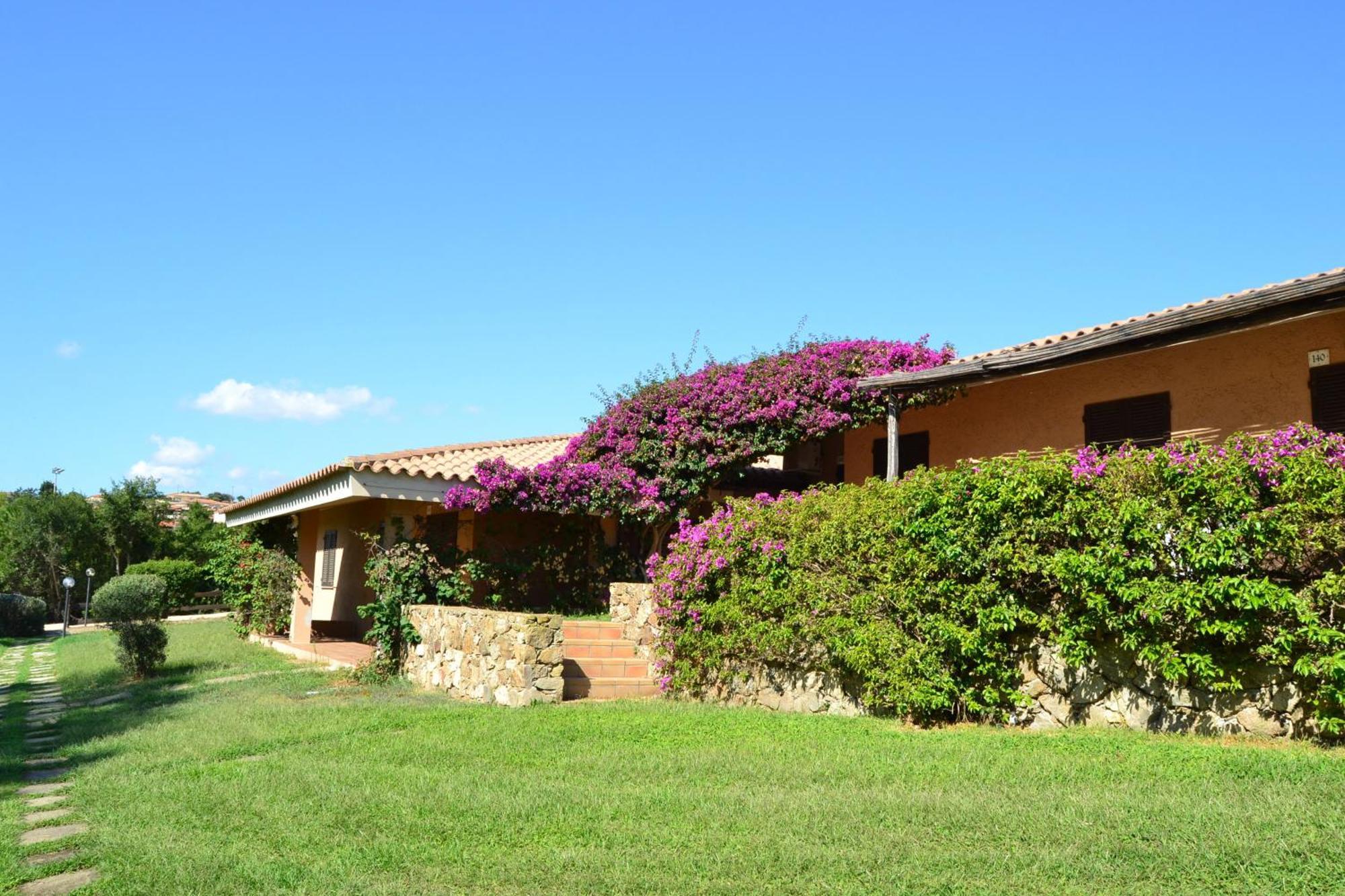 Residence Porto Mannu Palau Eksteriør billede