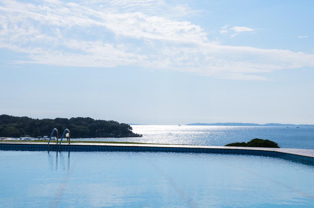 Residence Porto Mannu Palau Eksteriør billede